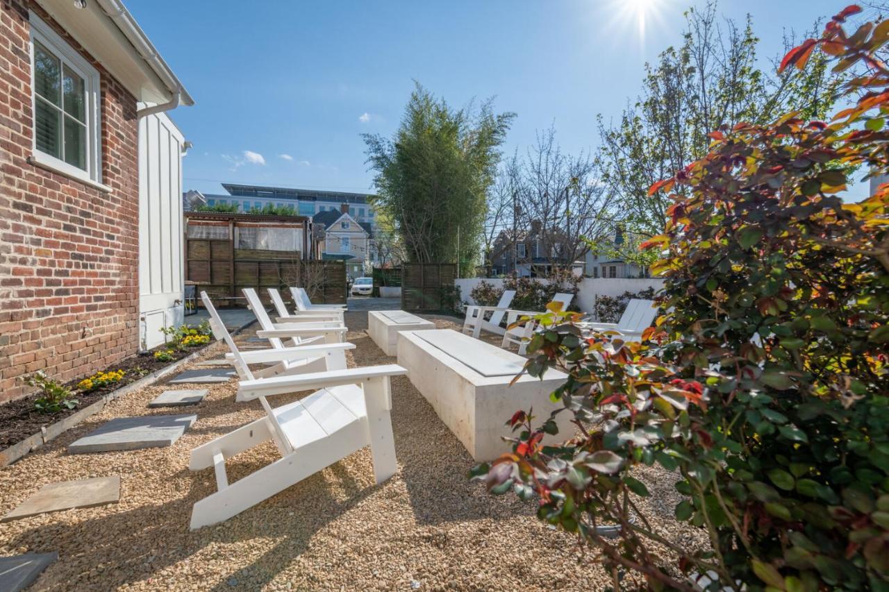 Boutique Room Steps From Downtown Mall Rose Jean Room 3 Charlottesville Dış mekan fotoğraf